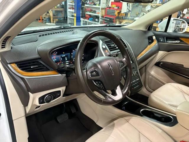 2017 Lincoln MKC Select