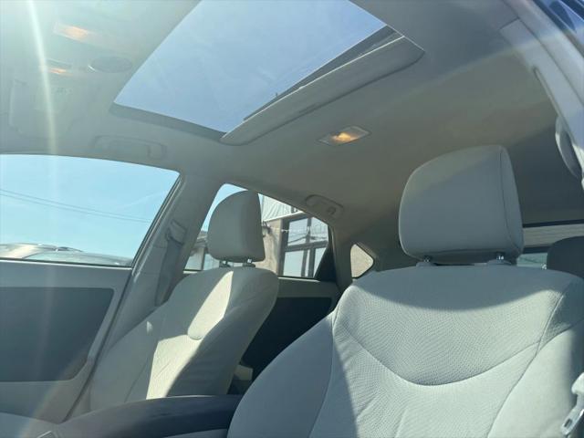 2011 Toyota Prius Two