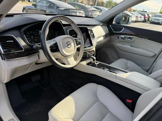 2017 Volvo XC90 T6 Momentum