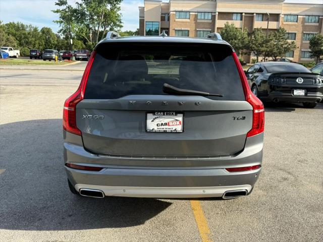 2017 Volvo XC90 T6 Momentum