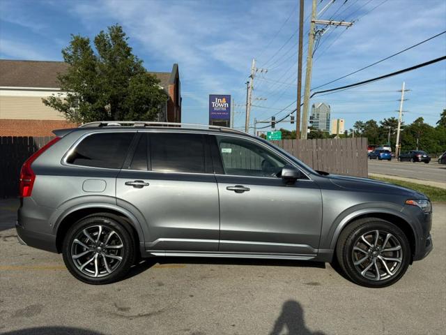 2017 Volvo XC90 T6 Momentum
