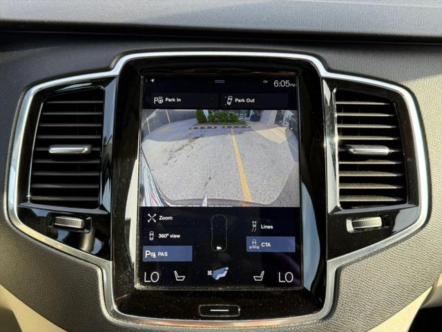 2017 Volvo XC90 T6 Momentum