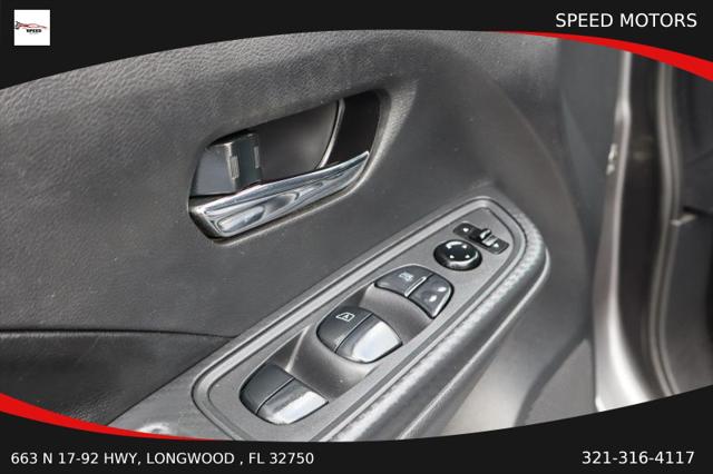 2021 Nissan Versa SV Xtronic CVT