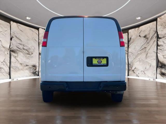 2022 Chevrolet Express Cargo Van RWD 2500 Regular Wheelbase WT