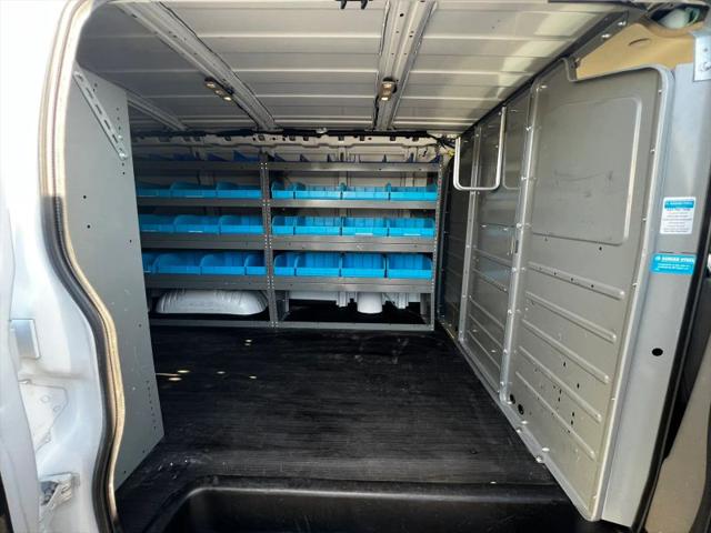 2022 Chevrolet Express Cargo Van RWD 2500 Regular Wheelbase WT
