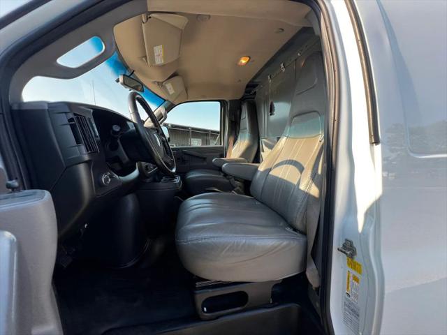 2022 Chevrolet Express Cargo Van RWD 2500 Regular Wheelbase WT