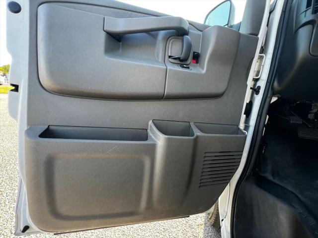 2022 Chevrolet Express Cargo Van RWD 2500 Regular Wheelbase WT