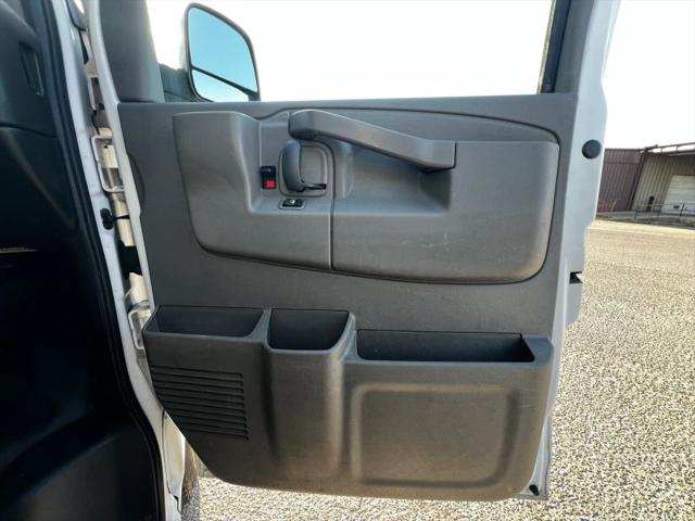 2022 Chevrolet Express Cargo Van RWD 2500 Regular Wheelbase WT
