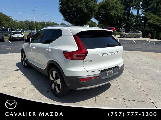 2019 Volvo XC40 T4 Momentum