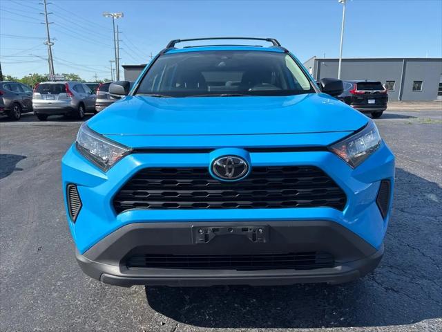 2020 Toyota RAV4 LE