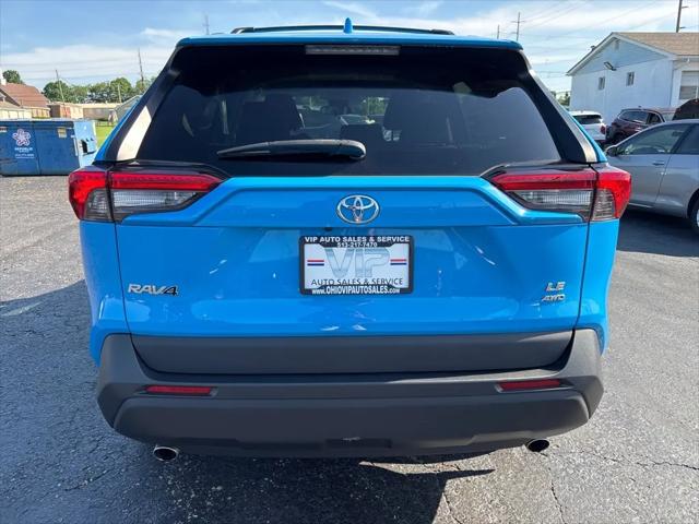 2020 Toyota RAV4 LE