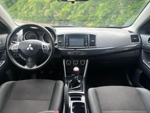 2017 Mitsubishi Lancer ES