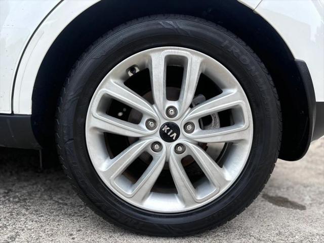 2017 Kia Soul +