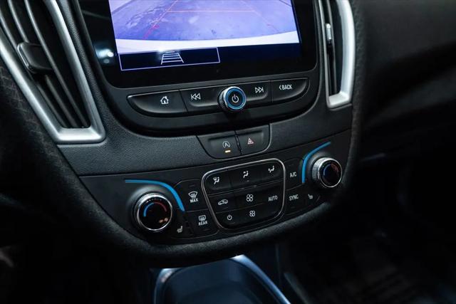 2022 Chevrolet Malibu FWD LT