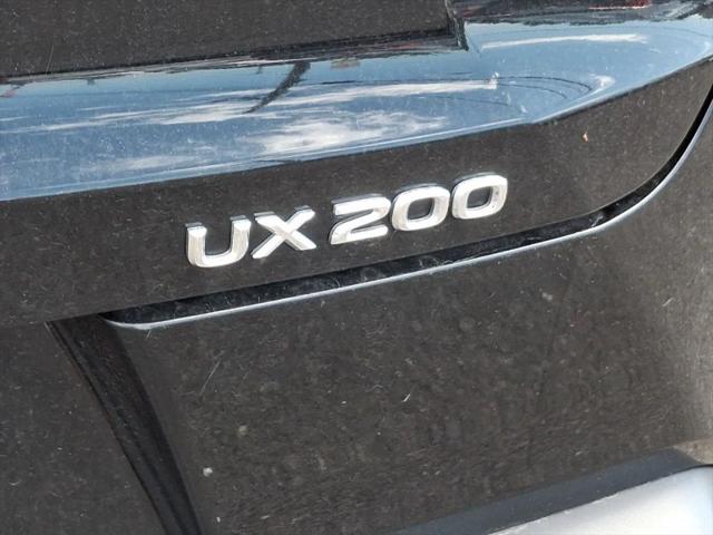 2022 Lexus UX 200 200