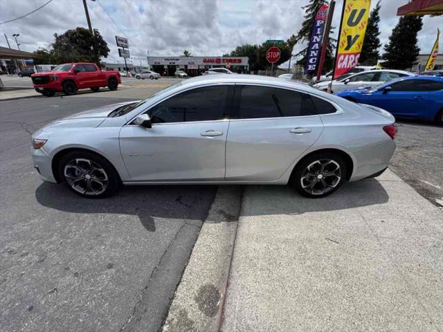 2022 Chevrolet Malibu FWD LT