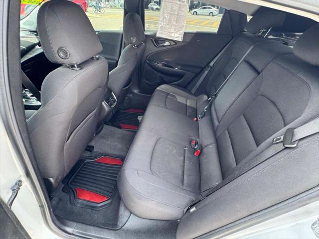 2022 Chevrolet Malibu FWD LT