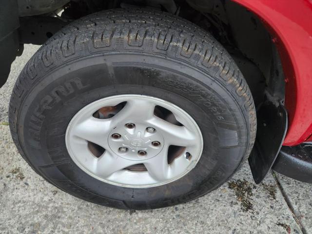 2002 Toyota Sequoia SR5 V8