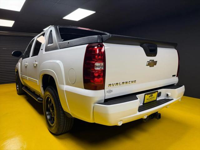 2011 Chevrolet Avalanche LT1 for sale in Anaheim, CA