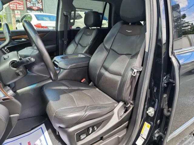 2018 Cadillac Escalade Luxury