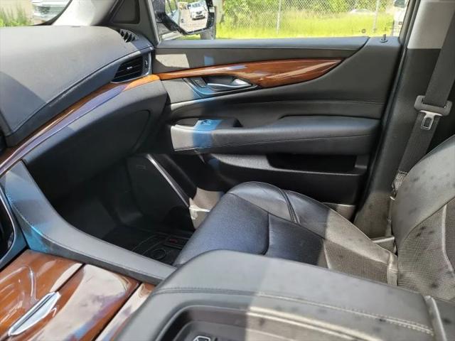 2018 Cadillac Escalade Luxury
