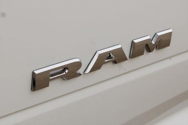 2022 Ram 2500 Tradesman Crew Cab 4x4 8' Box