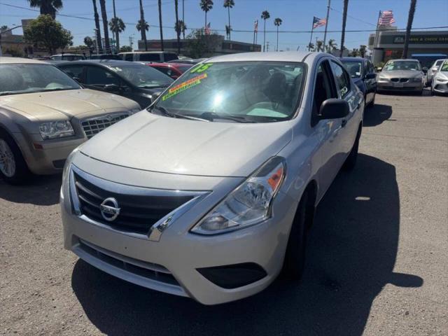 2015 Nissan Versa 1.6 S+