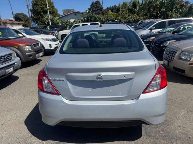 2015 Nissan Versa 1.6 S+