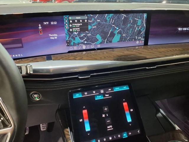 2025 Cadillac Escalade Sport Platinum