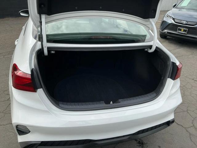 2024 Kia Forte LXS