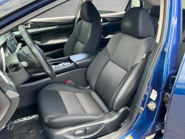 2017 Nissan Maxima SV