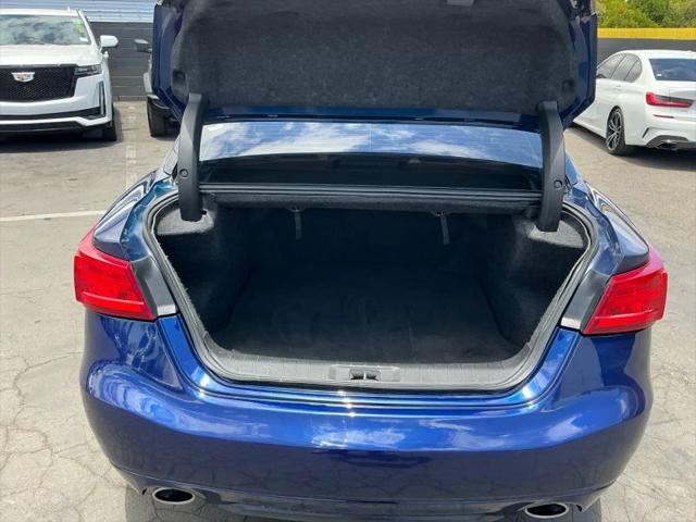 2017 Nissan Maxima SV