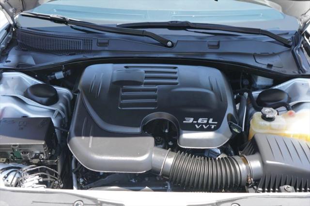 2022 Dodge Charger SXT RWD
