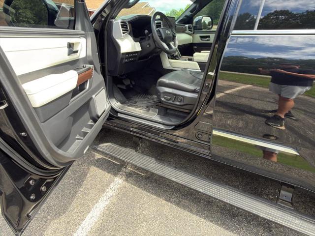 2024 Toyota Sequoia Capstone