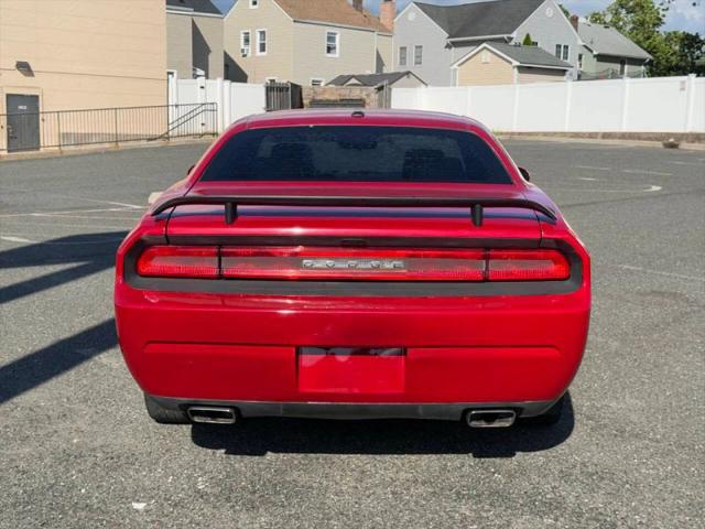 2012 Dodge Challenger SXT
