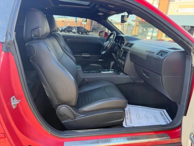 2012 Dodge Challenger SXT