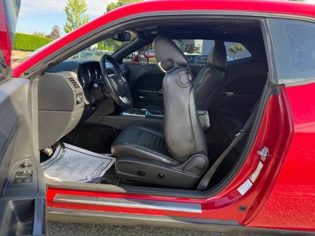2012 Dodge Challenger SXT