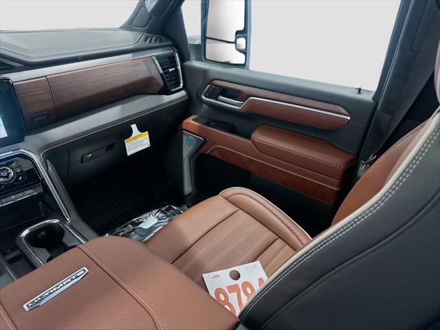 2026 GMC Sierra 2500HD Crew Cab, Standard Bed, Denali Ultimate, 4WD