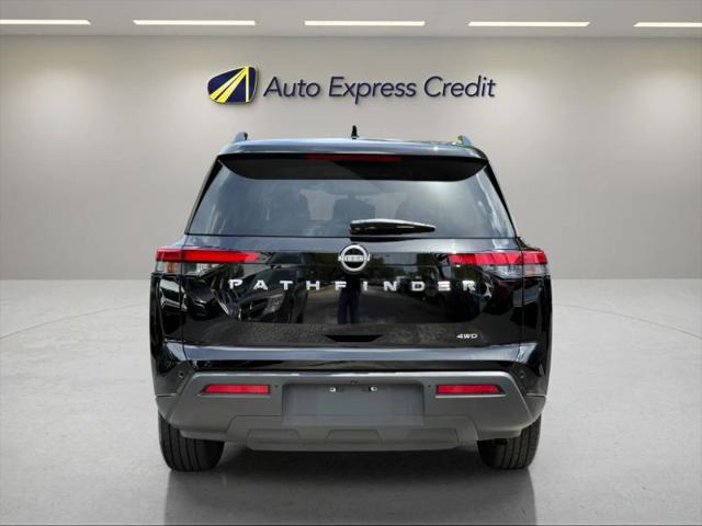 2025 Nissan Pathfinder SV 4WD