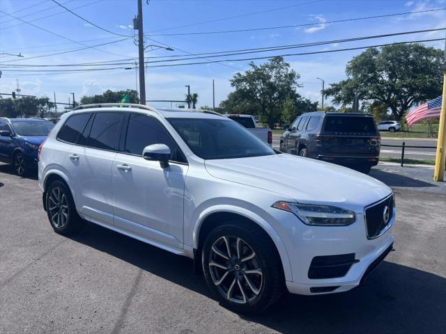 2017 Volvo XC90 T6 Momentum
