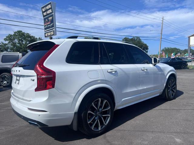 2017 Volvo XC90 T6 Momentum