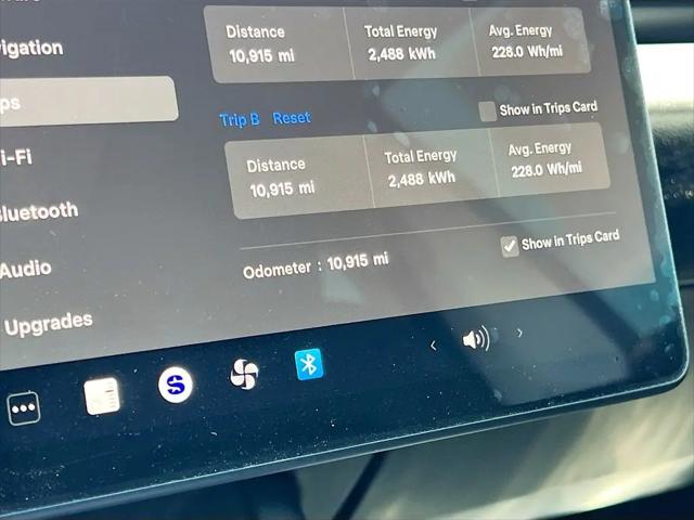 2025 Tesla Model 3 Standard Rear-Wheel Drive