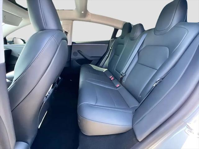 2025 Tesla Model 3 Standard Rear-Wheel Drive