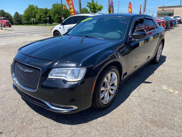 2016 Chrysler 300 Limited
