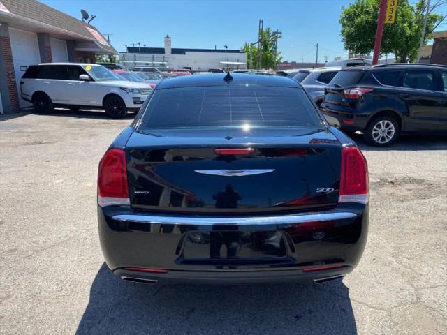 2016 Chrysler 300 Limited
