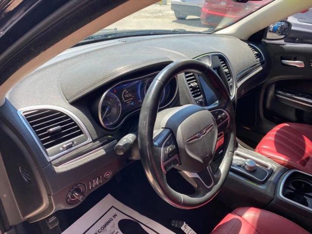 2016 Chrysler 300 Limited