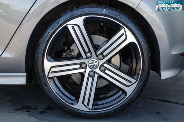 2016 Volkswagen Golf R 4-Door