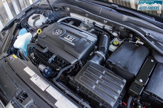 2016 Volkswagen Golf R 4-Door