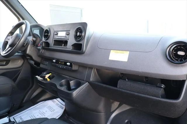 2023 Mercedes-Benz Sprinter 2500 Standard Roof 4-Cyl Gas
