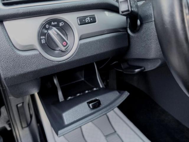 2015 Volkswagen Passat 1.8T Limited Edition